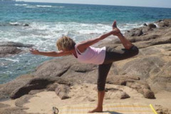 Yogastellungen im Freien ("Asanas")